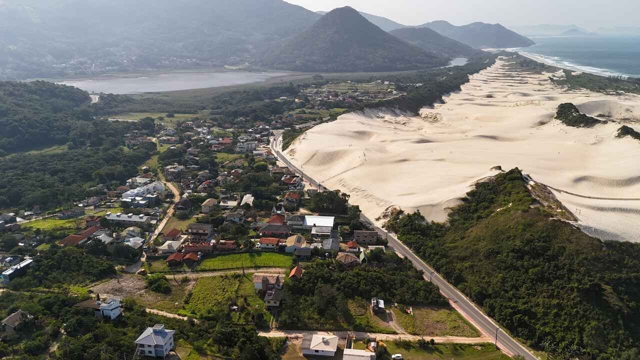 Siriú, Garopaba: vida tranquila, natureza preservada
